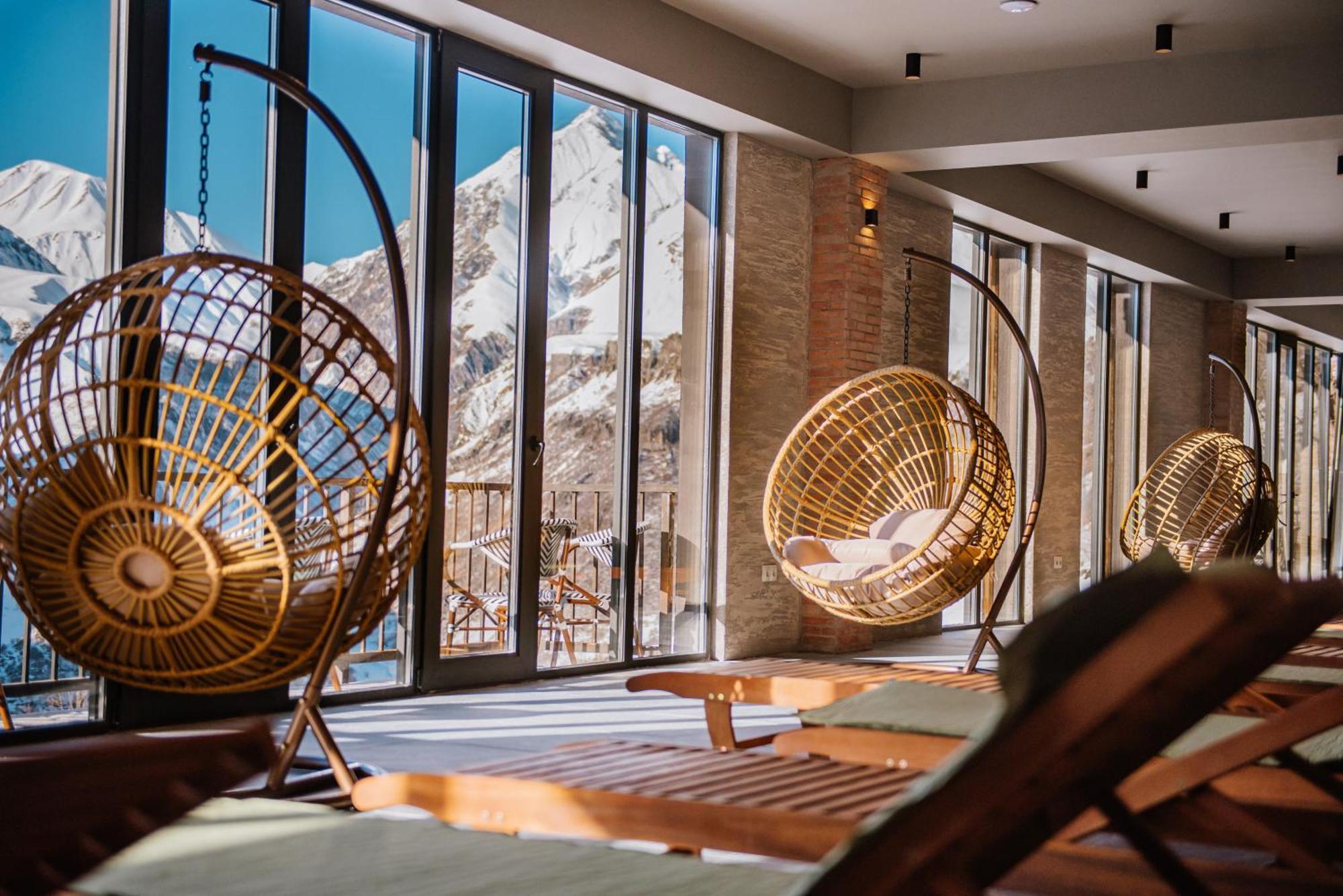 Gudauri Inn Esterno foto The spa at the Hotel de Crillon